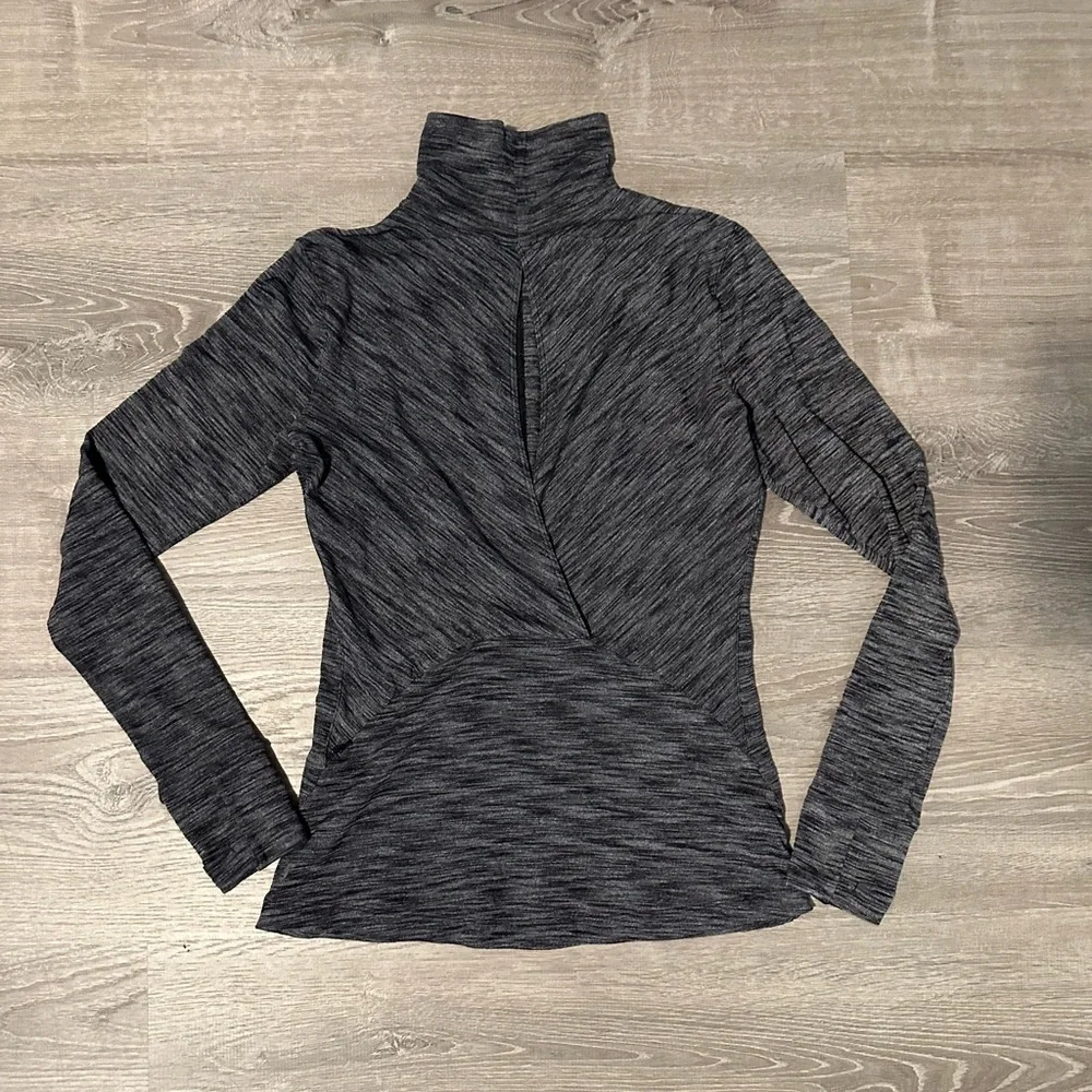 Lululemon‎ Sz 4 &Go Take Off Long Sleeve Athletic Workout Women’s Yoga Shirt Top